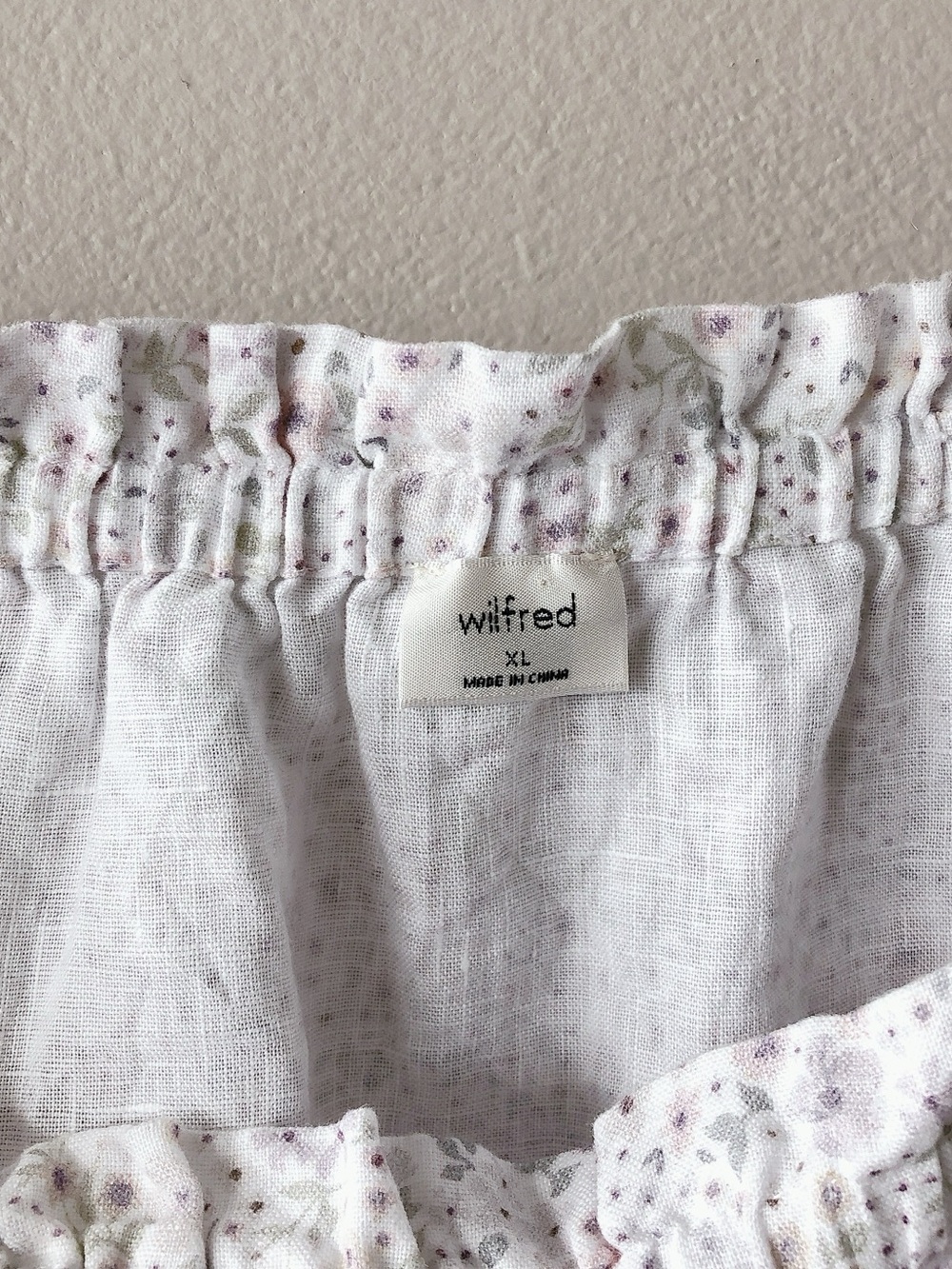 Aritizia Wilfred Linen Camisole Organic linen camisole XL tank top like new - Picture 15 of 16